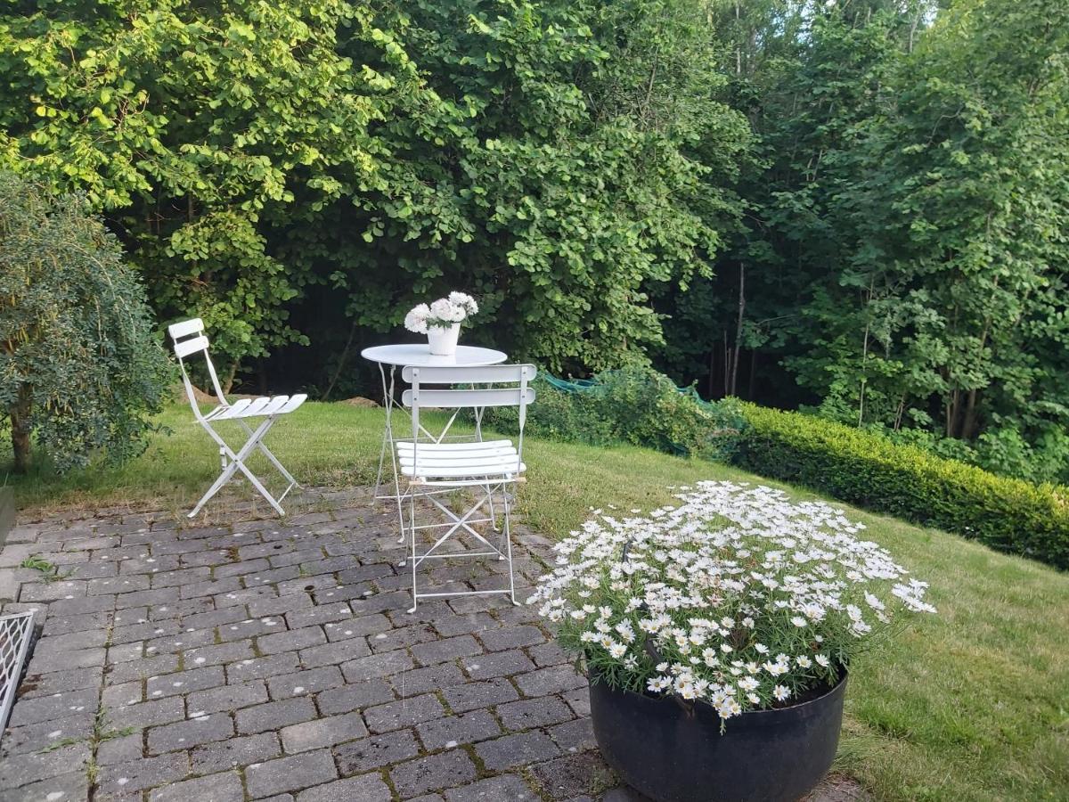 Huset I Skogen Lägenhet Moss Exteriör bild